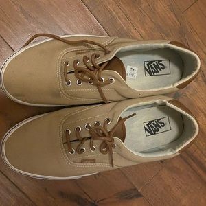 Vans very lightly worn not broken in tan and white